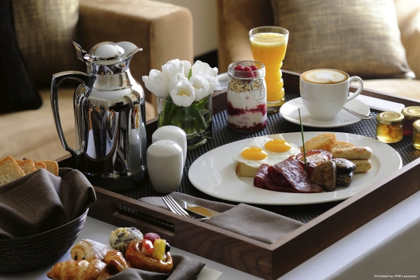 Movenpick Hotel Jumeirah Lakes Towers (Dubai)
